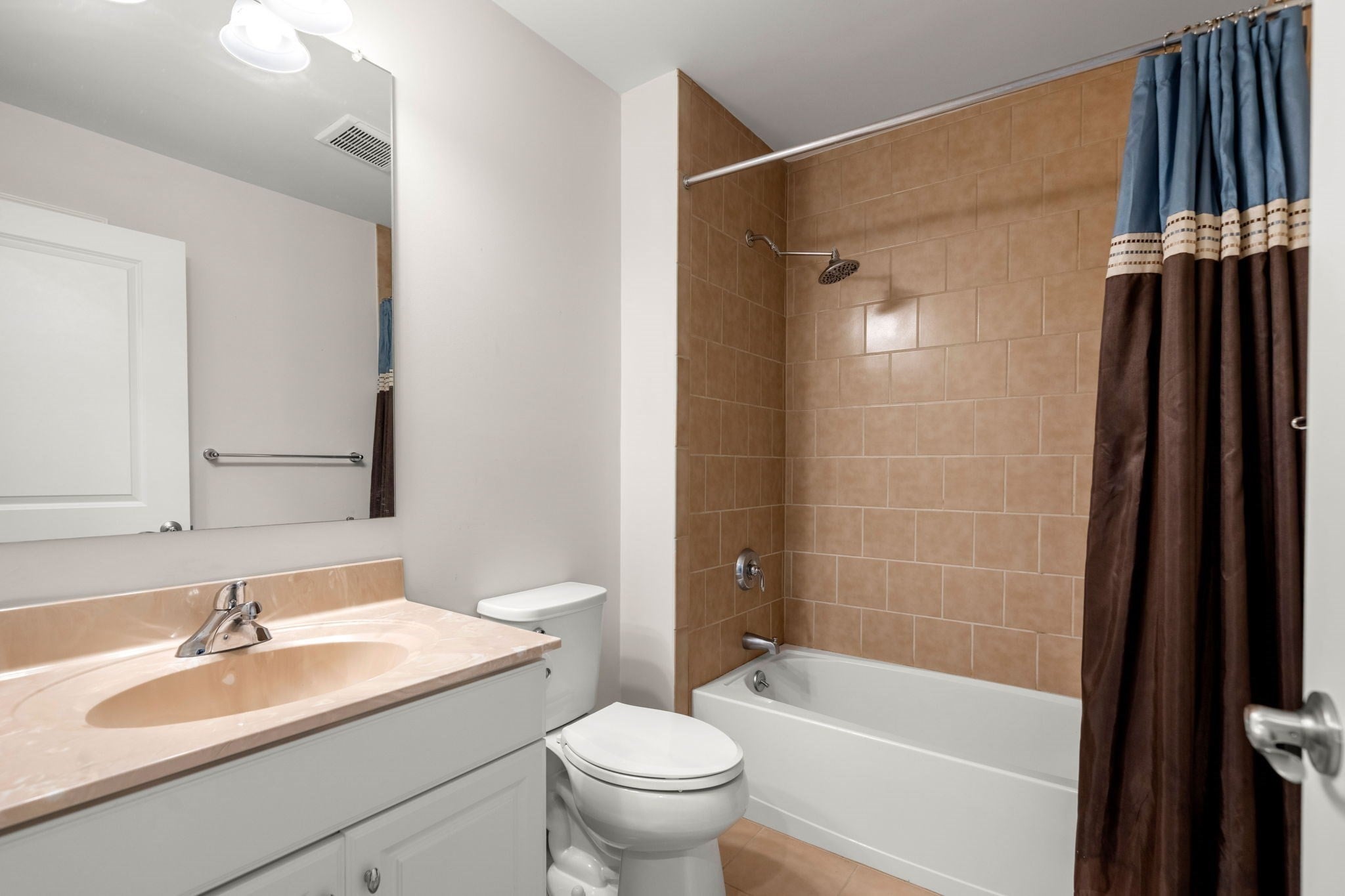 21 Pine Tree Dr #21, Methuen, MA, 21 Pine Tree Dr #21, Methuen, MA Photo #30