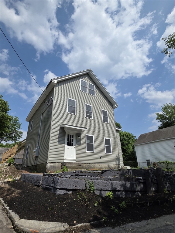 29 Goodwin St