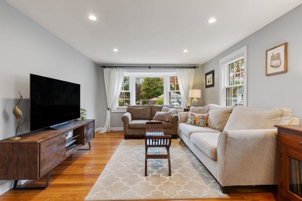 4 1ST ST, NORWOOD, MA 02062 - Image 8b1bd366a599aff628ec33aaedf4edc2/3195414404