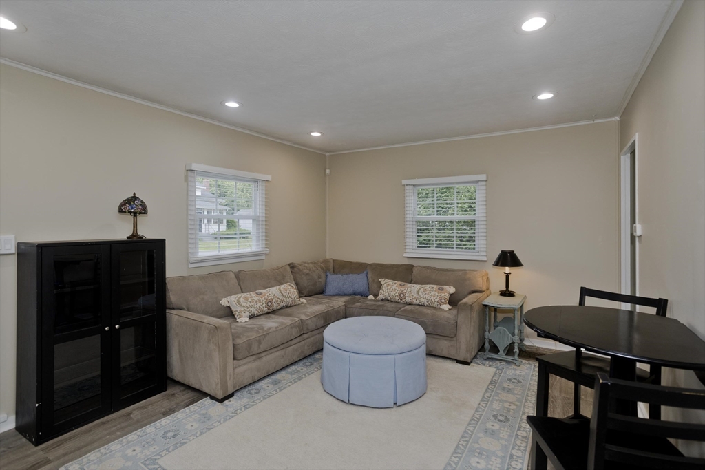 29 Lawnwood Ave, Longmeadow, MA, 29 Lawnwood Ave, Longmeadow, MA Photo #3