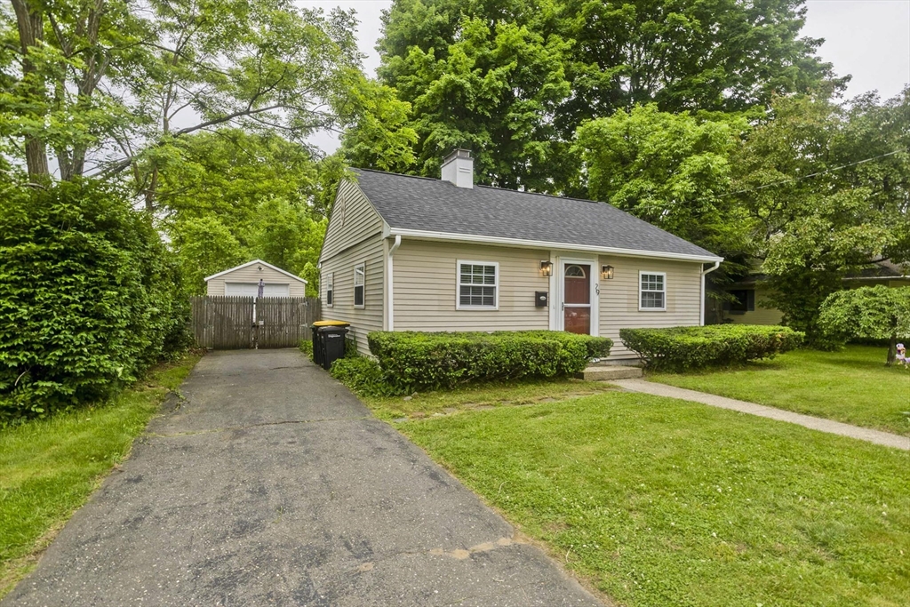 29 Lawnwood Ave, Longmeadow, MA, 29 Lawnwood Ave, Longmeadow, MA Photo #2
