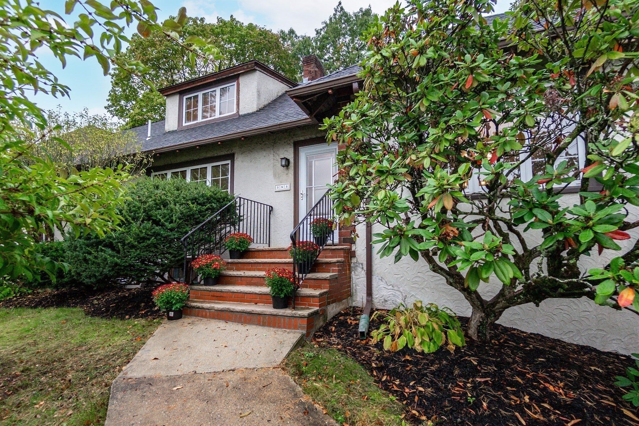 384 Winthrop Street