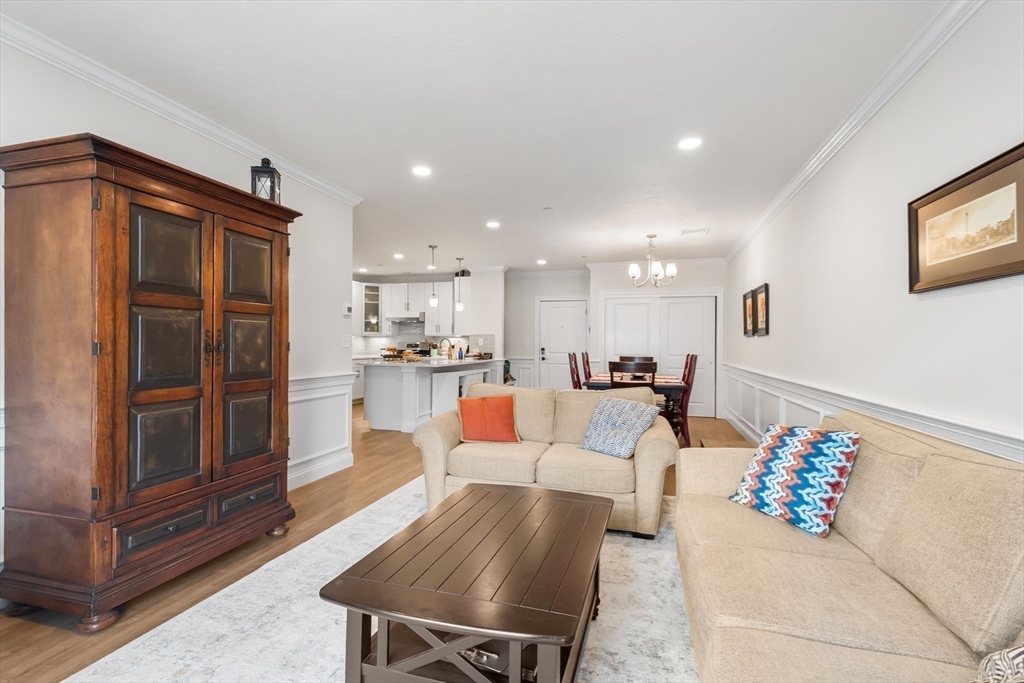 320 Middlesex Ave B205