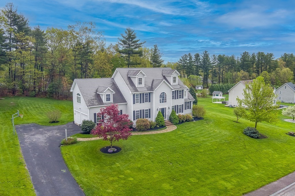 26 Mountain Laurel Rd