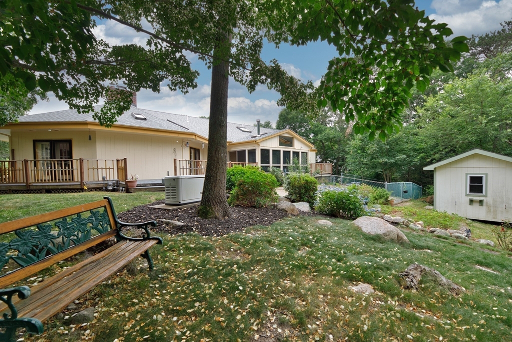 106 Ambleside Dr