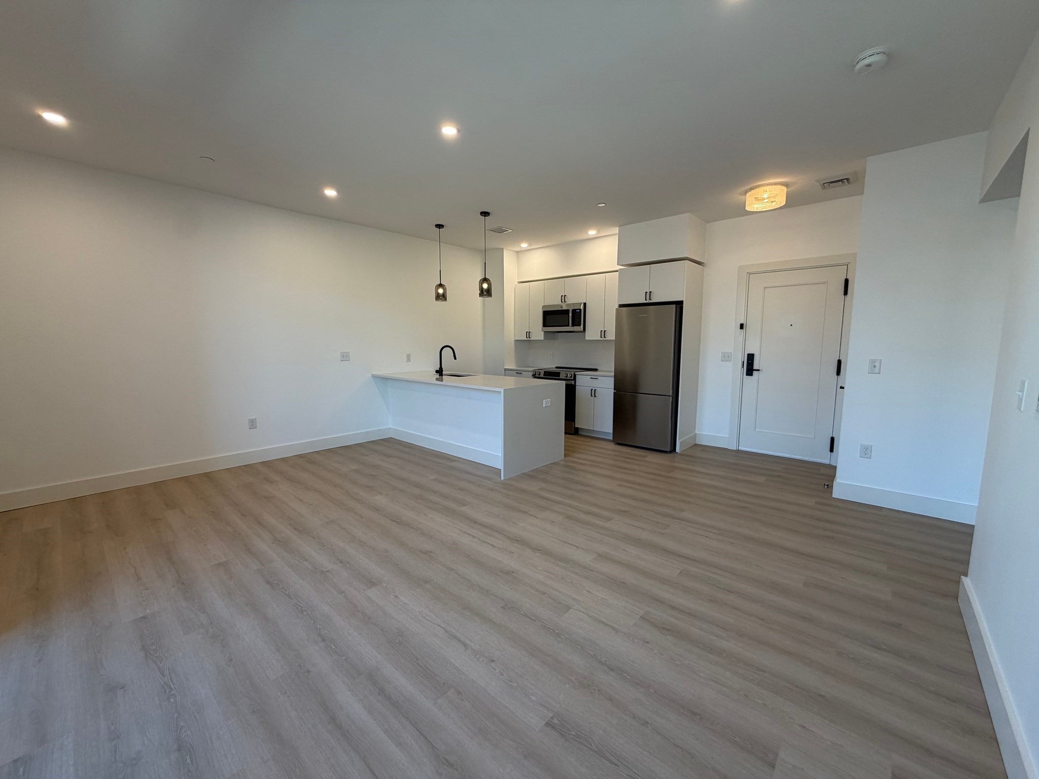 20 Medford St 308