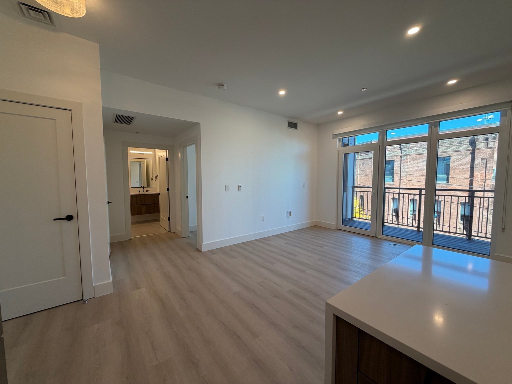 20 Medford St 308