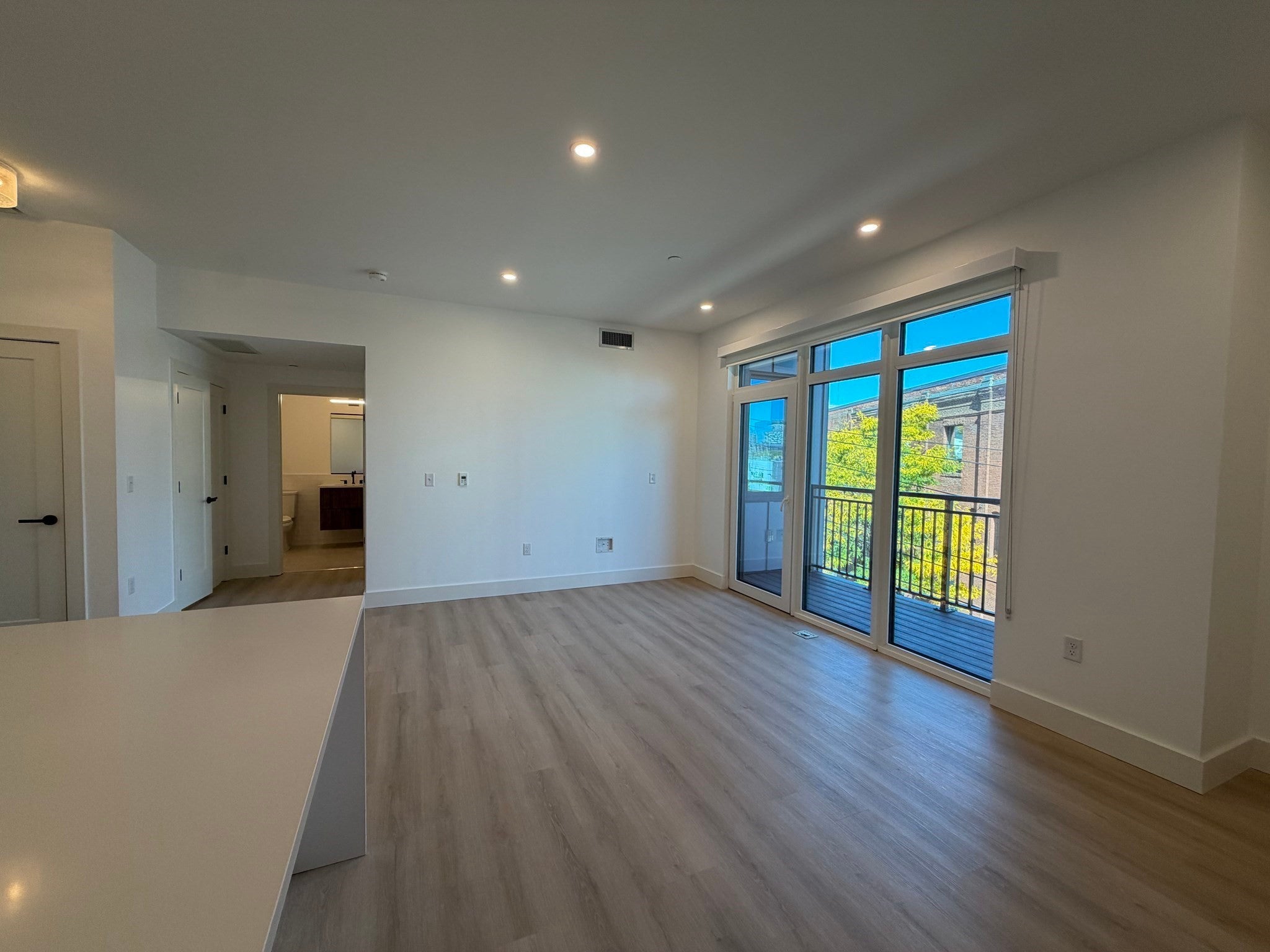 20 Medford St 308