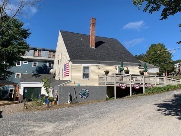 7 Main St