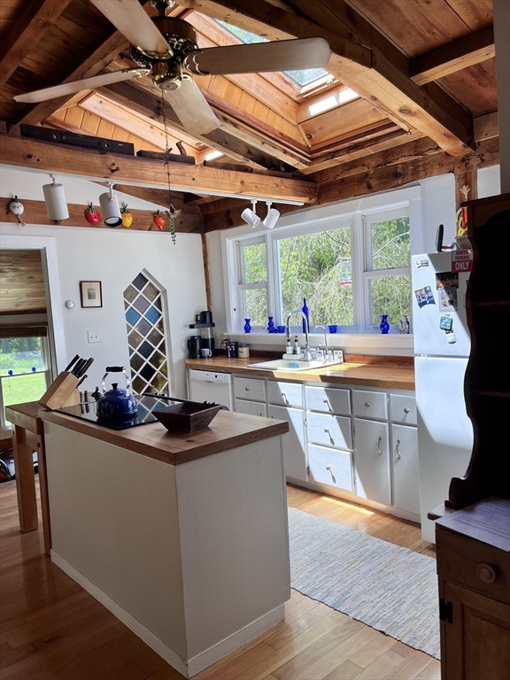63 Wolf Island Road summer