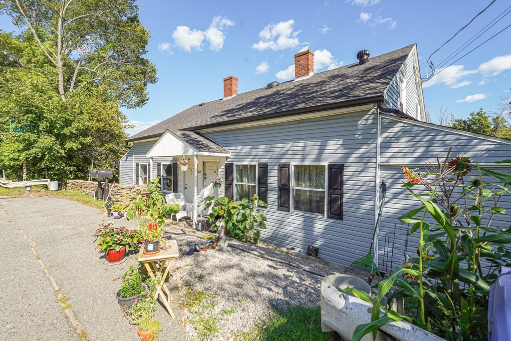 621 Main St