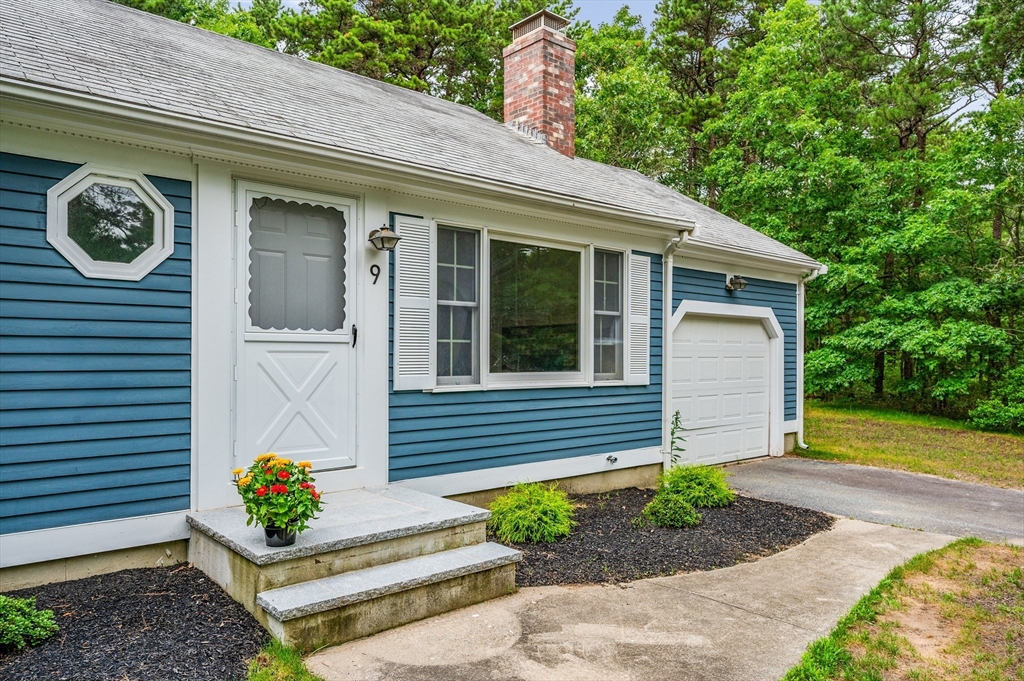 9 Taragon Circle