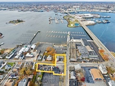 98 & 99 Middle St 1 and 2 Fairhaven MA 02719