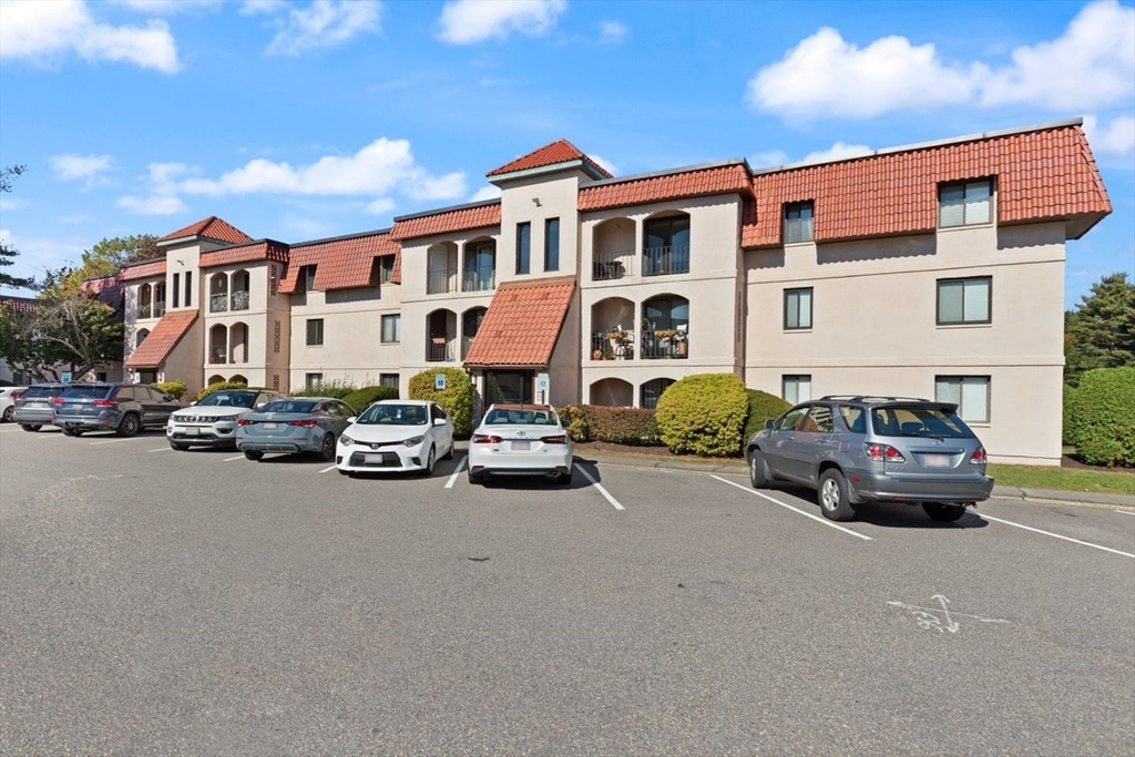 685 Oak Street 24-3