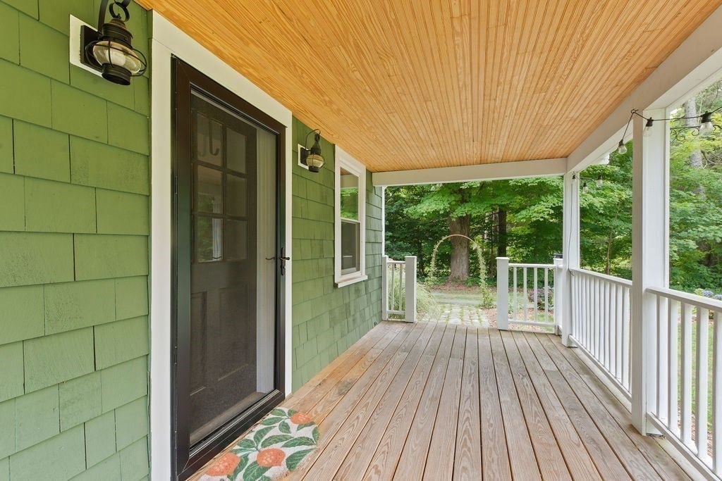 287 Taunton St, Wrentham, MA, 287 Taunton St, Wrentham, MA Photo #8