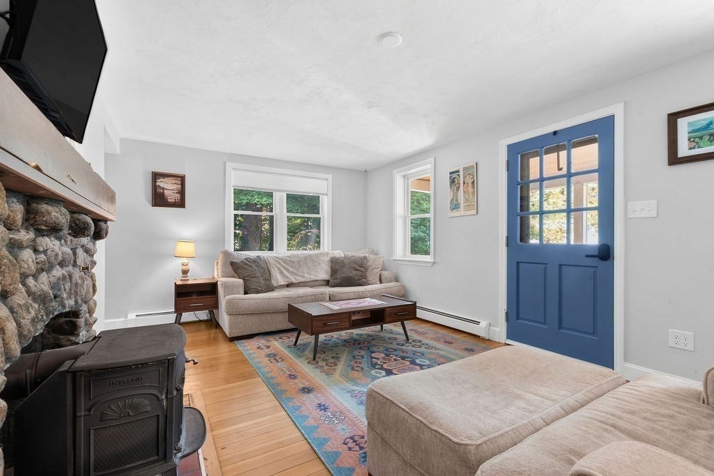 287 Taunton St, Wrentham, MA, 287 Taunton St, Wrentham, MA Photo #10
