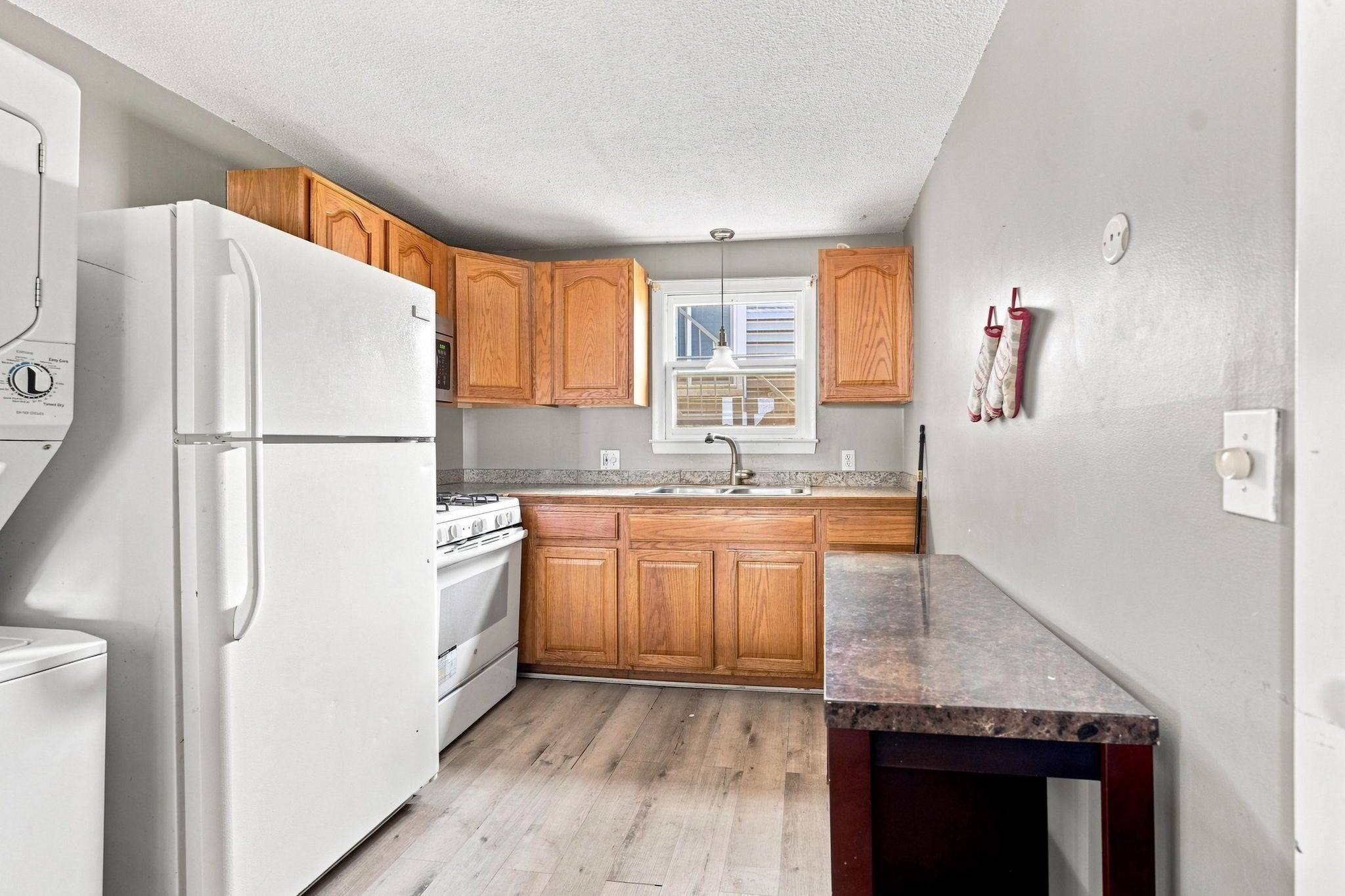 243 Robeson St #3, Fall River, MA, 243 Robeson St #3, Fall River, MA Photo #13