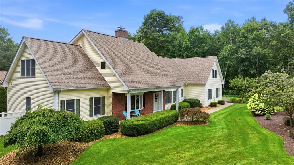 36 Mineral Spring Ave