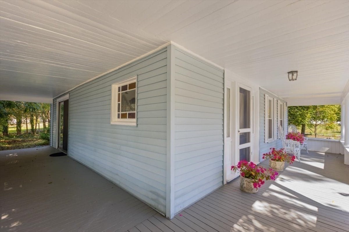 65 Oxford Ave, Haverhill, MA Photo #35