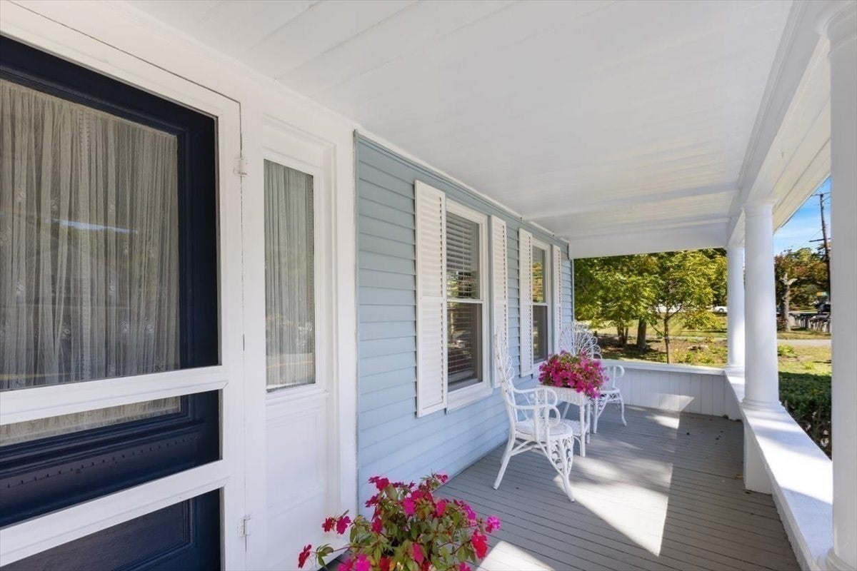 65 Oxford Ave, Haverhill, MA Photo #34