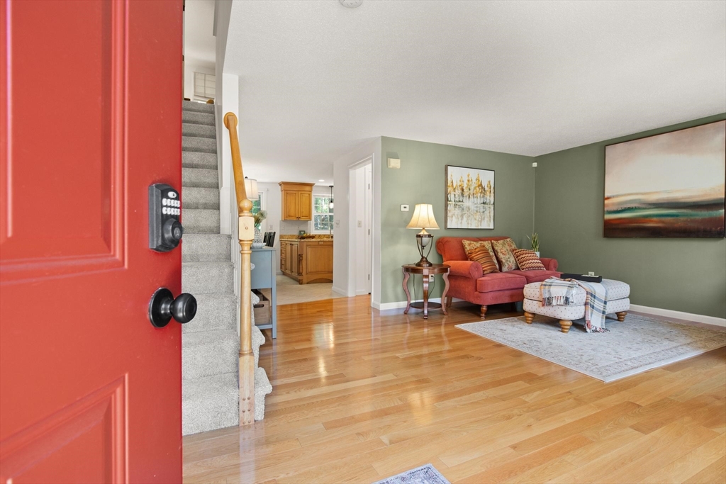 2 Maura Cir