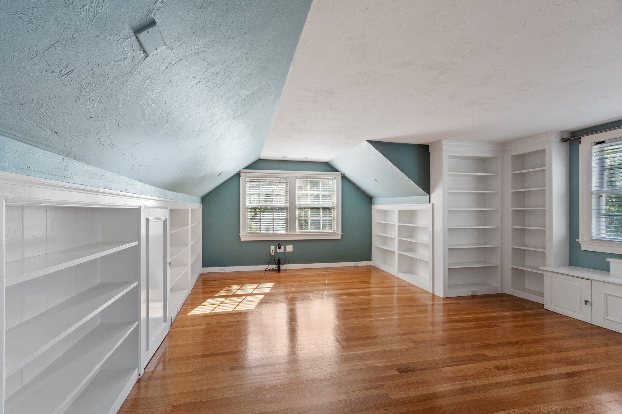 6 Prentiss Lane, Belmont, MA Photo #27