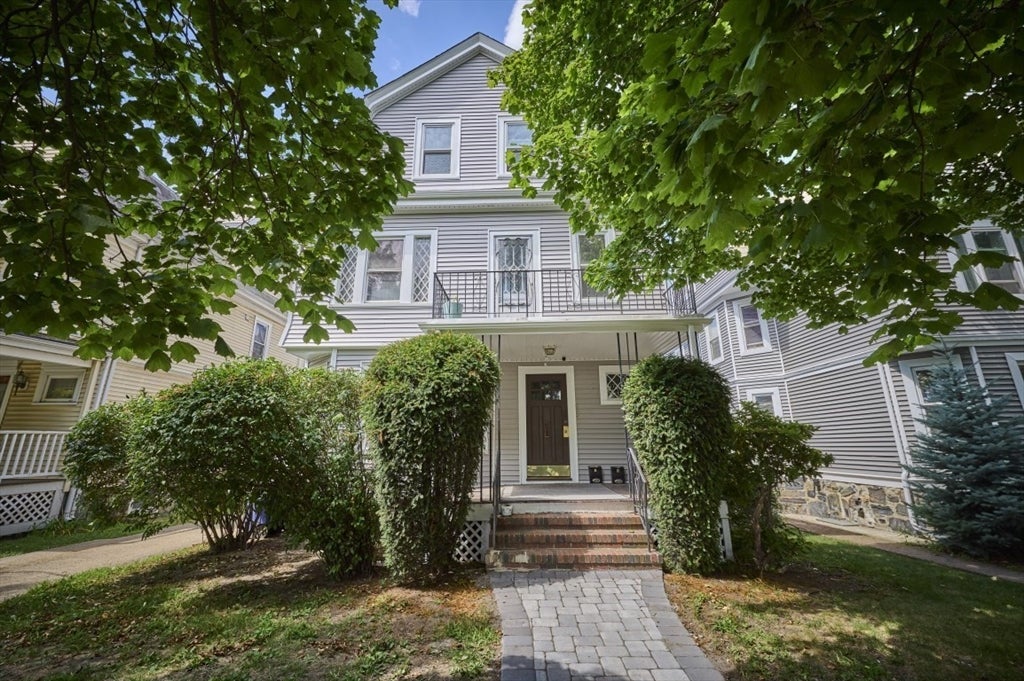 Photo of 78 Fellsway West, Somerville, MA