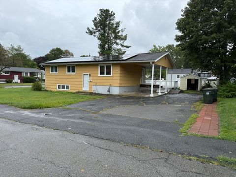 57 Marlton Dr Marlborough MA 01752