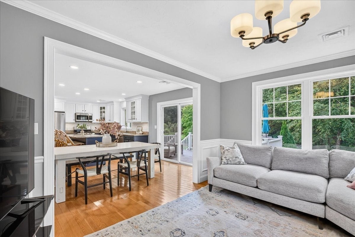 45 Saw Mill Ln, Rockland, MA, 45 Saw Mill Ln, Rockland, MA Photo #10