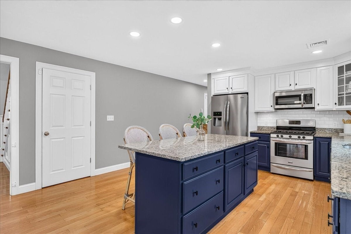 45 Saw Mill Ln, Rockland, MA, 45 Saw Mill Ln, Rockland, MA Photo #14