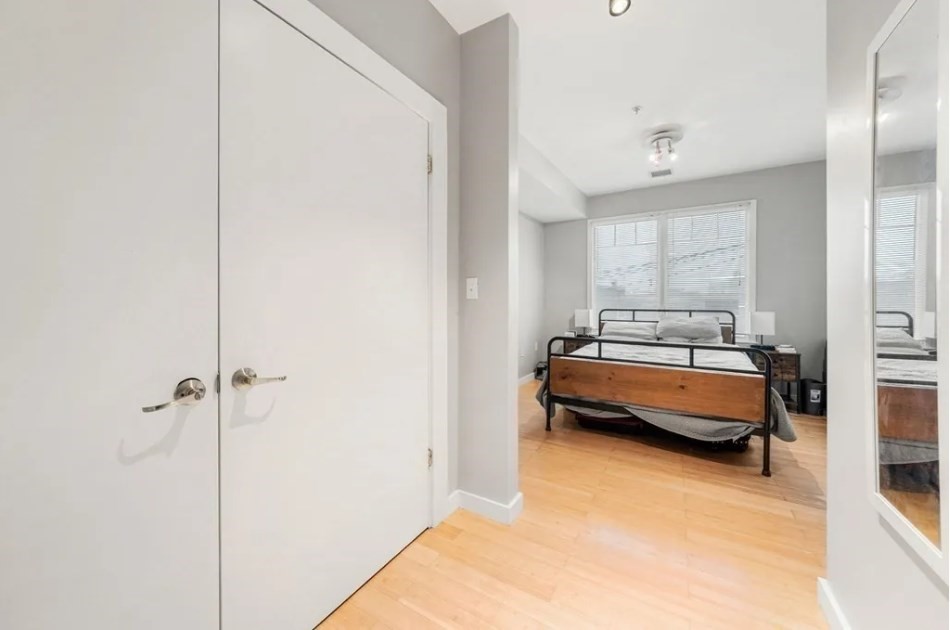 1431-1433 Tremont St 3