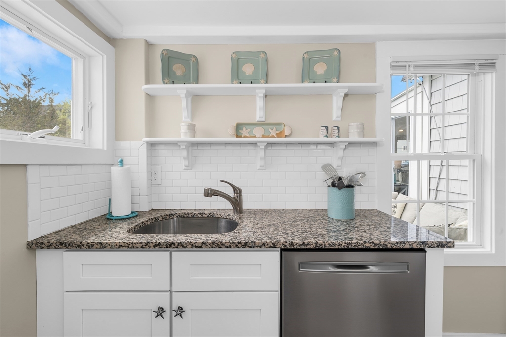 237 Northern Blvd, Newburyport, MA Photo #13