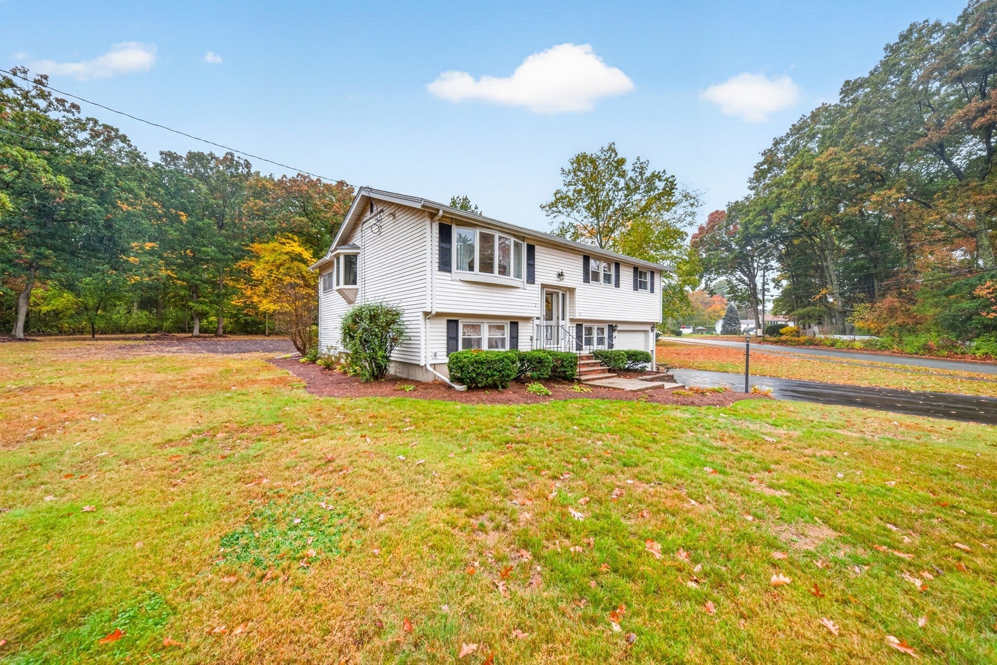 2 Allard Way, Billerica, MA Photo #3