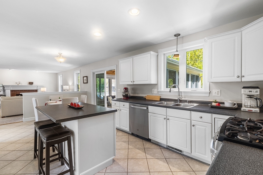2 Claybrook Farm Rd