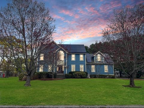 2 Claybrook Farm Rd Medway MA 02053