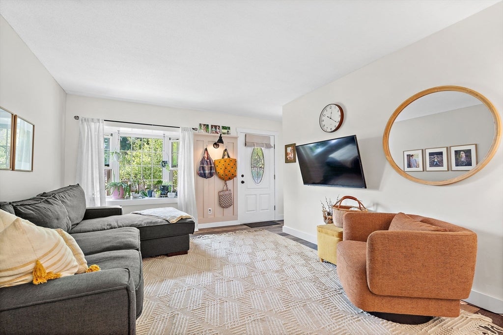 100 Delmar Dr