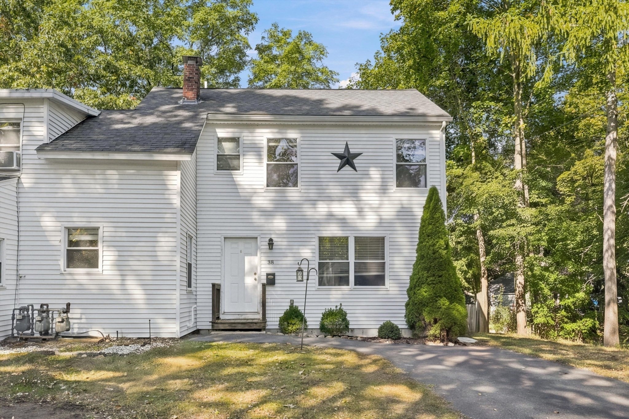 Photo of 38 Dale ST, Andover, MA