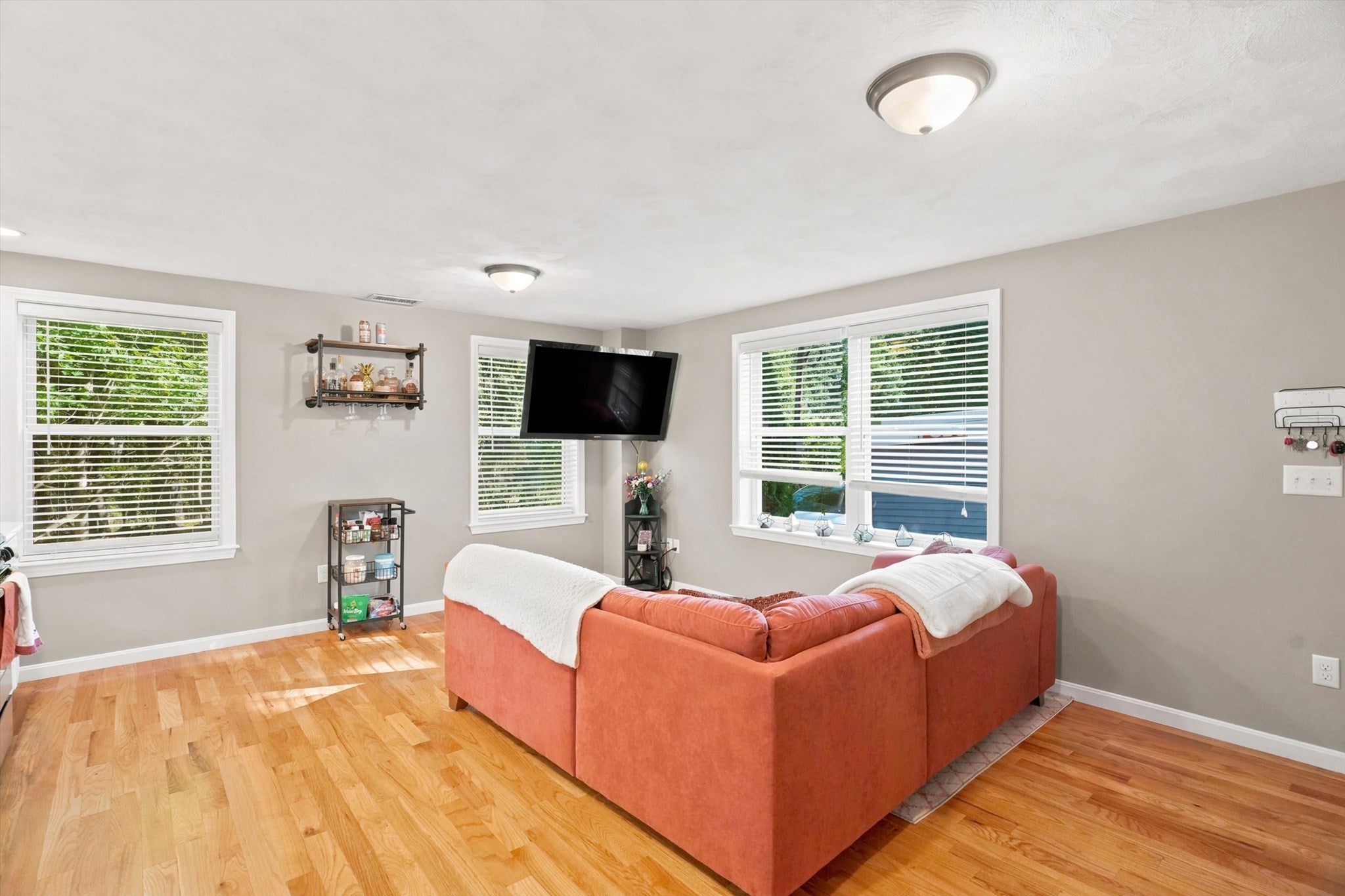 38 Dale ST #3, Andover, MA, 38 Dale ST #3, Andover, MA Photo #5