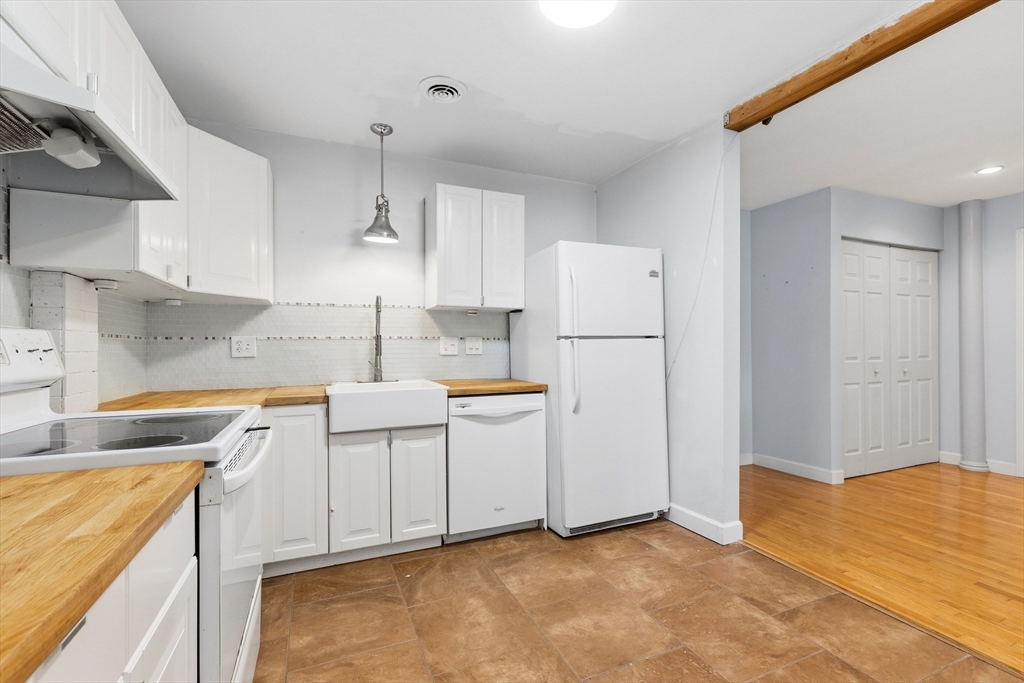 96 Old Colony Ave 234