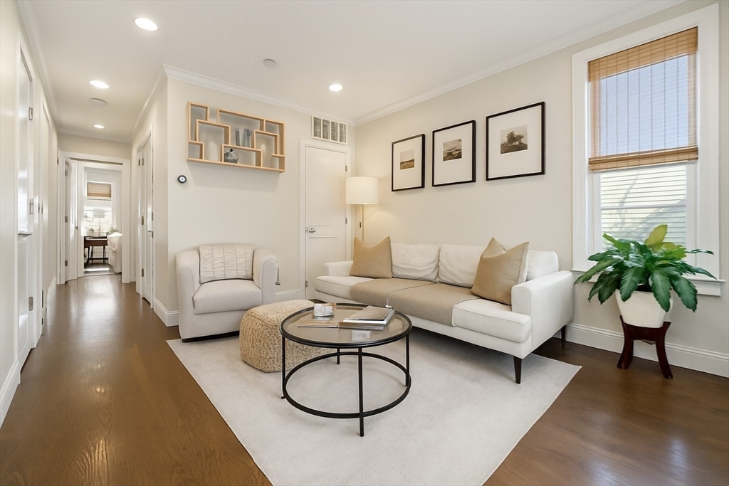 153 Everett St 2