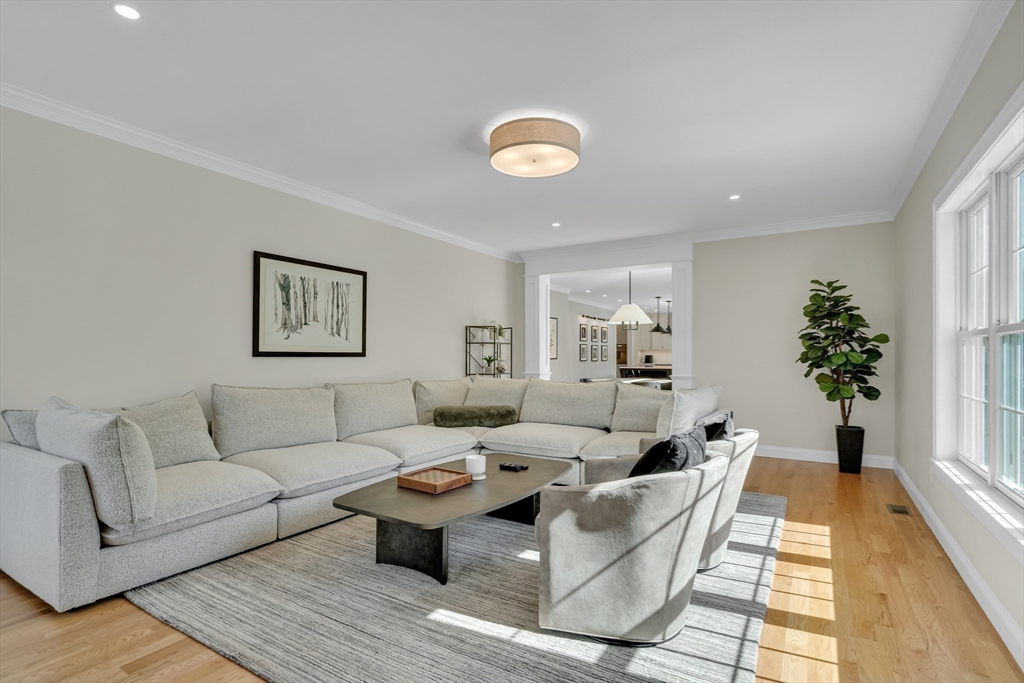 Millis, Massachusetts 02054, United States, 4 Bedrooms Bedrooms, ,4 BathroomsBathrooms,Residential,Active,83301