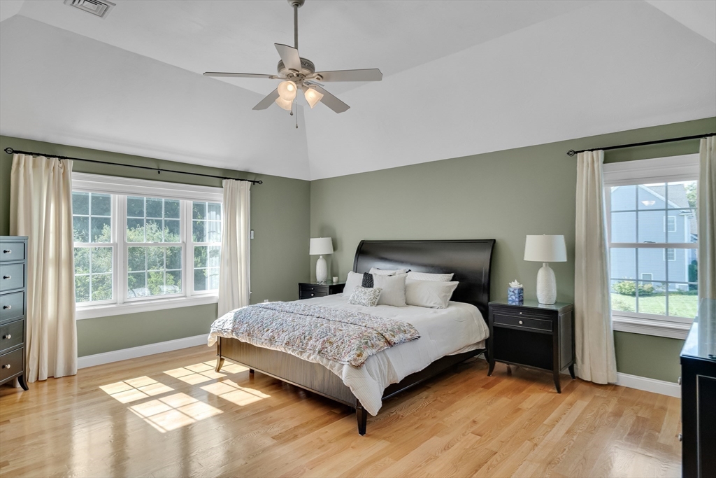 Millis, Massachusetts 02054, United States, 4 Bedrooms Bedrooms, ,4 BathroomsBathrooms,Residential,Active,83301