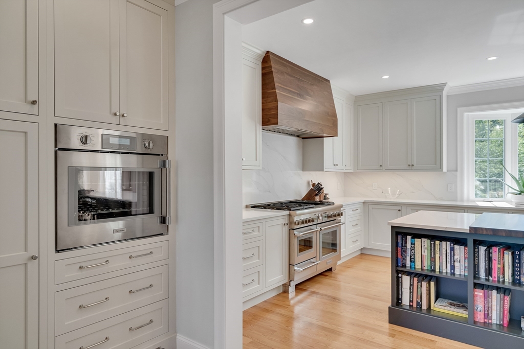 Millis, Massachusetts 02054, United States, 4 Bedrooms Bedrooms, ,4 BathroomsBathrooms,Residential,Active,83301