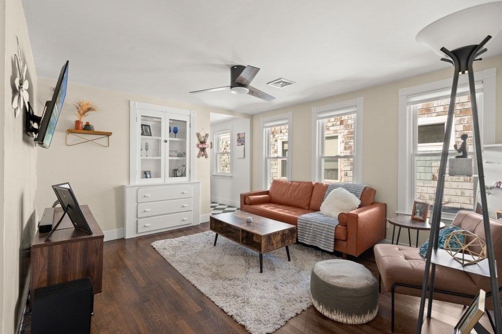 72 Lexington Ave #3, Somerville, MA Photo #4