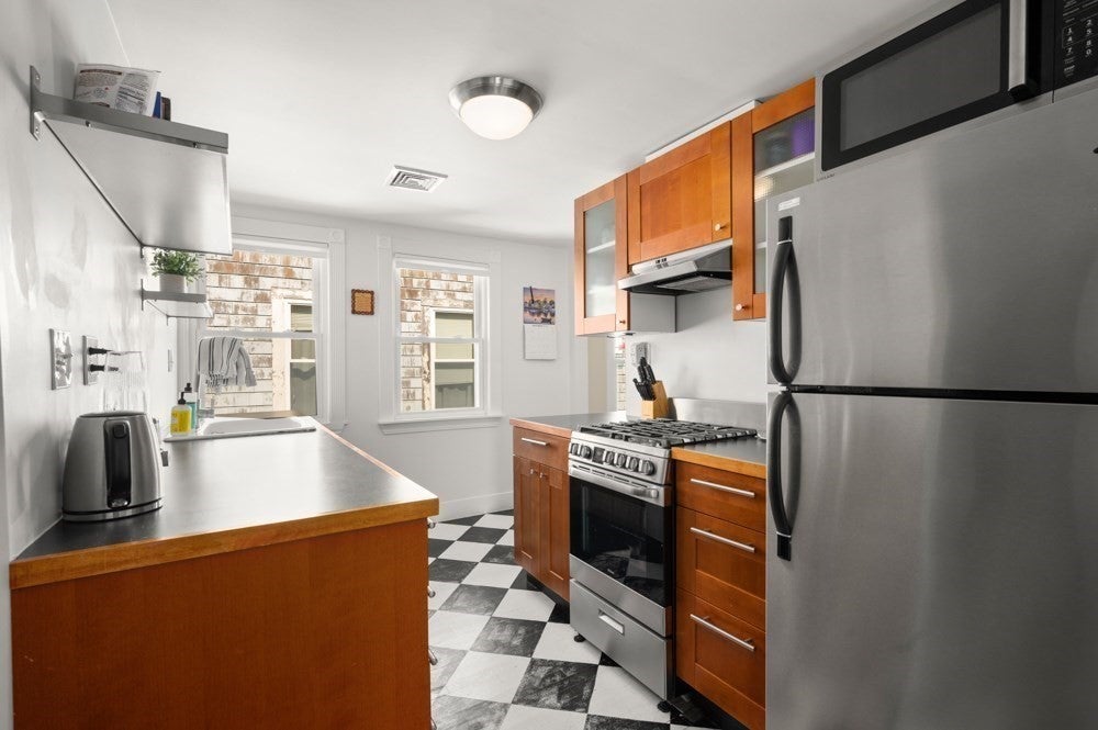 72 Lexington Ave #3, Somerville, MA Photo #15