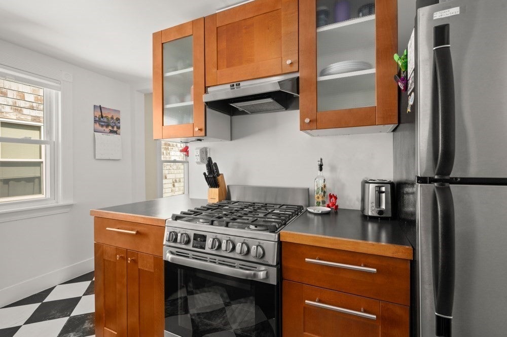 72 Lexington Ave #3, Somerville, MA Photo #11