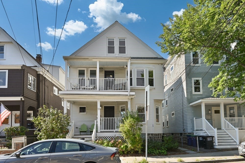 72 Lexington Ave #3, Somerville, MA Photo #2