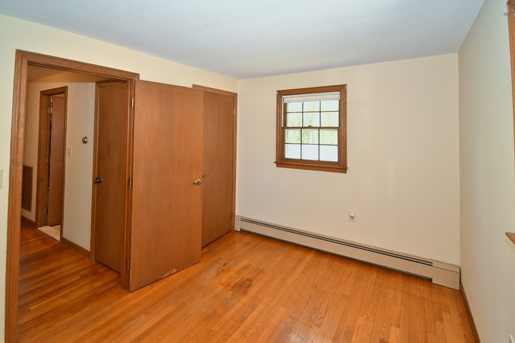 4 Applecrest Rd, Andover, MA Photo #13