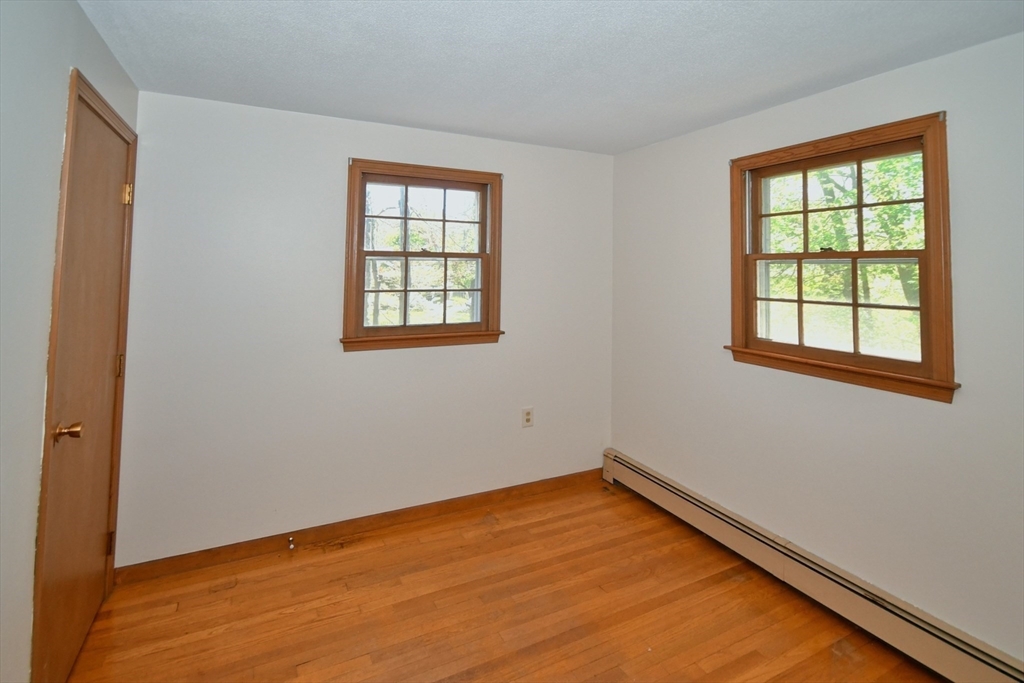 4 Applecrest Rd, Andover, MA Photo #15