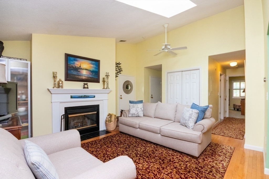 1405 Tuckers Ln 1405